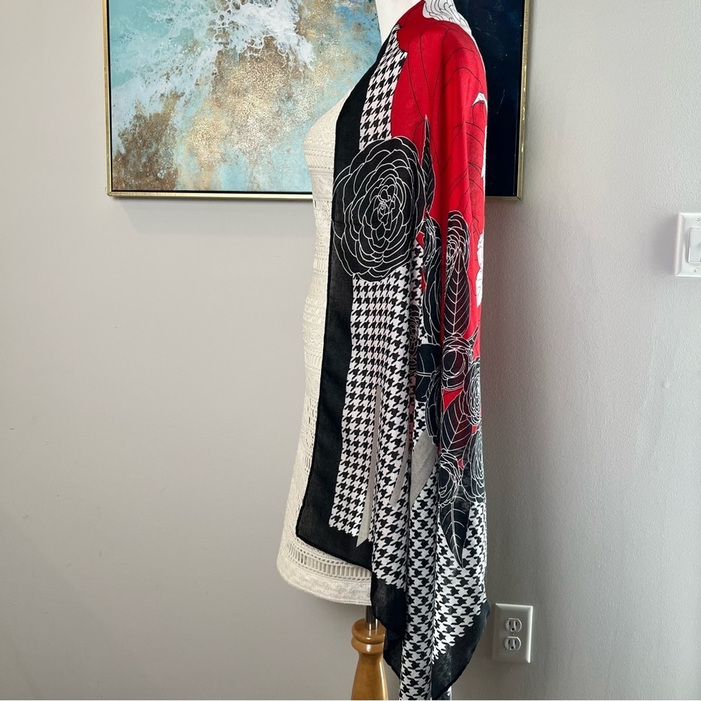 Red and Black Floral Scarf - Picture 7 of 9